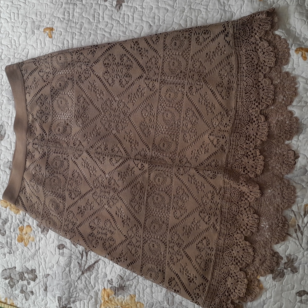 Passport Taupe Skirt